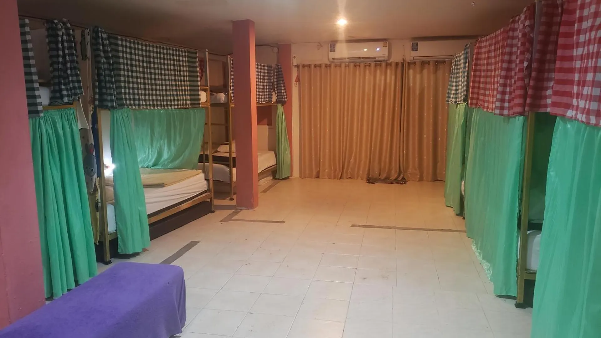 Lucky Dorm Hostel Phi Phi-eilanden 0*,  Thailand
